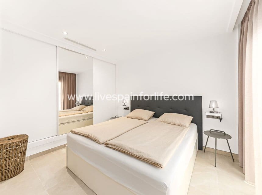 3 Zimmer Villa zu verkaufen in Ciudad Quesada mit Pool - 499.000 € (Ref: 9892925)