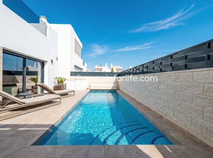 3 Zimmer Villa zu verkaufen in Ciudad Quesada mit Pool - 499.000 € (Ref: 9892925)