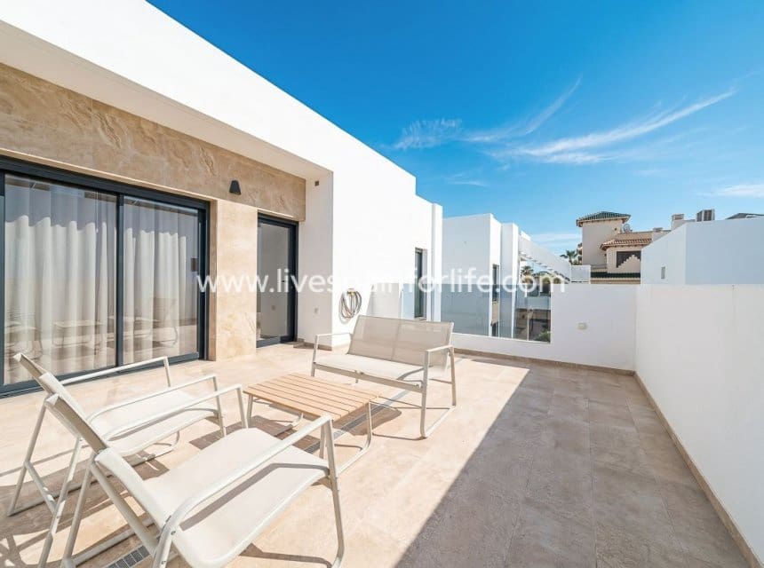 3 Zimmer Villa zu verkaufen in Ciudad Quesada mit Pool - 499.000 € (Ref: 9892925)