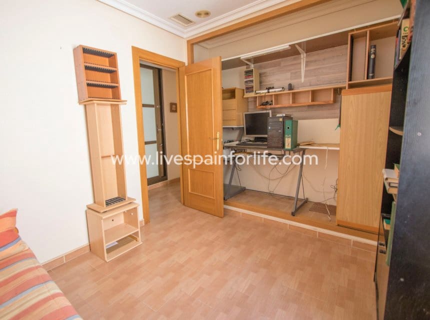3 sypialnia Apartament na sprzedaż w Albatera z garażem - 165 000 € (Ref: 9894861)