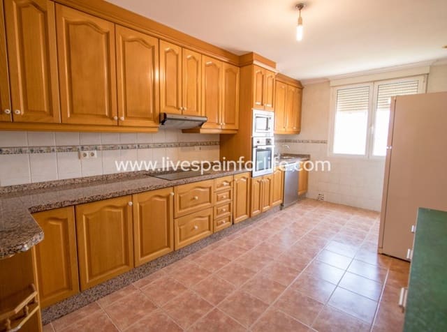3 Zimmer Apartment zu verkaufen in Albatera mit Garage - 165.000 € (Ref: 9894861)