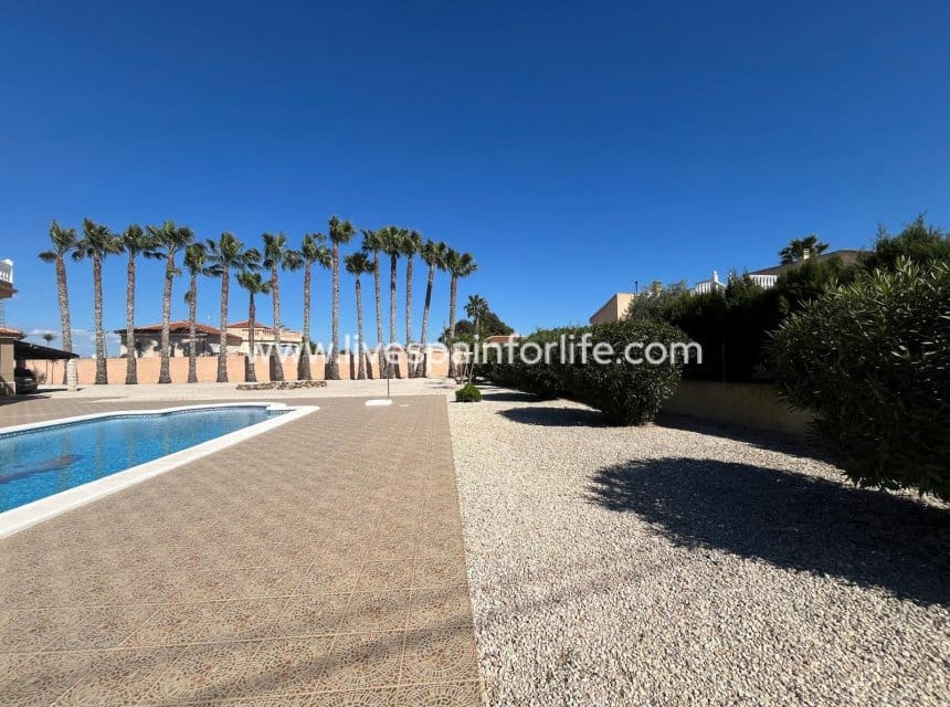 5 sypialnia Finka/Dom wiejski na sprzedaż w Catral z basenem garażem - 449 995 € (Ref: 9895054)