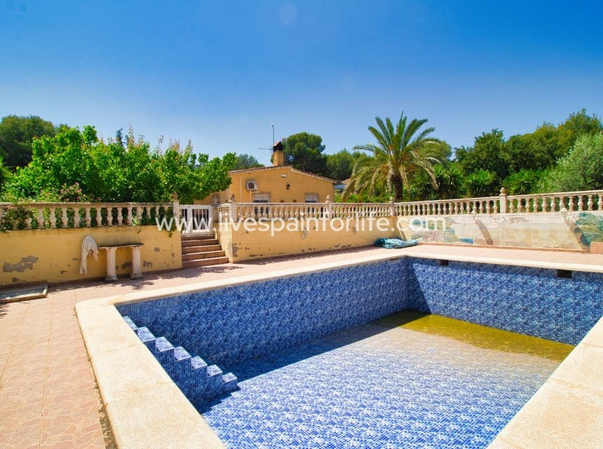 4 slaapkamer Finca/Landhuis te koop in Hondon de las Nieves met zwembad garage - € 290.000 (Ref: 9895063)