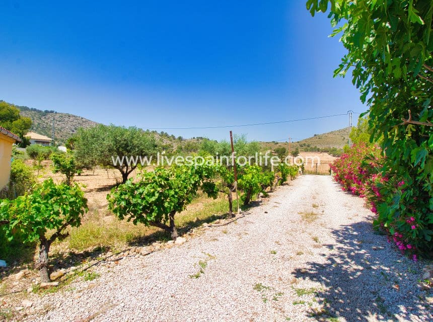 4 slaapkamer Finca/Landhuis te koop in Hondon de las Nieves met zwembad garage - € 290.000 (Ref: 9895063)