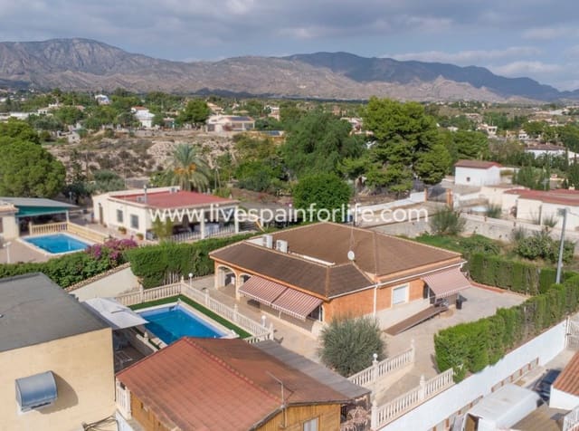4 camera da letto Finca/Casa di Campagna in vendita in Albatera con piscina garage - 399.999 € (Rif: 9895069)