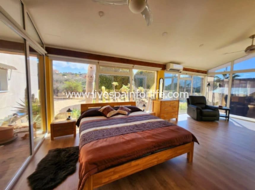 3 chambre Finca/Maison de Campagne à vendre à Jacarilla avec piscine garage - 559 000 € (Ref: 9895252)