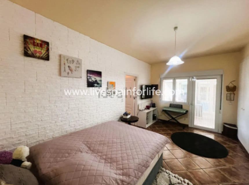 3 chambre Finca/Maison de Campagne à vendre à Jacarilla avec piscine garage - 559 000 € (Ref: 9895252)