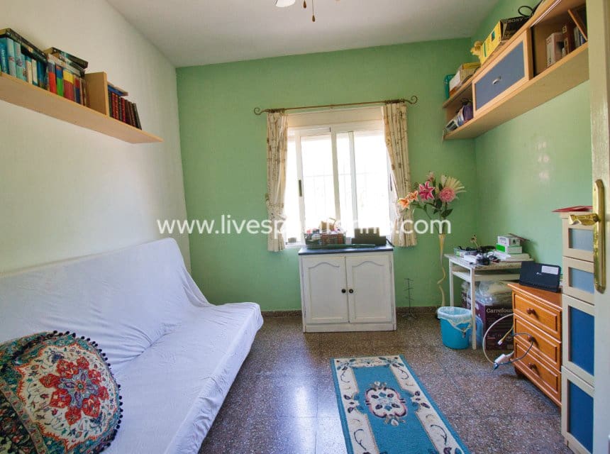 4 Zimmer Finca/Landgut zu verkaufen in Hondon de las Nieves mit Pool Garage - 290.000 € (Ref: 9905017)