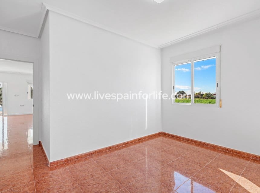 4 quarto Quinta/Casa Rural para venda em Dolores com piscina garagem - 529 900 € (Ref: 9909025)