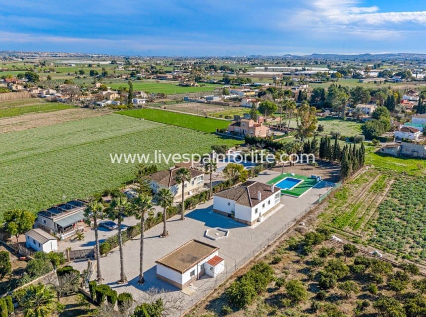 4 quarto Quinta/Casa Rural para venda em Dolores com piscina garagem - 529 900 € (Ref: 9909025)