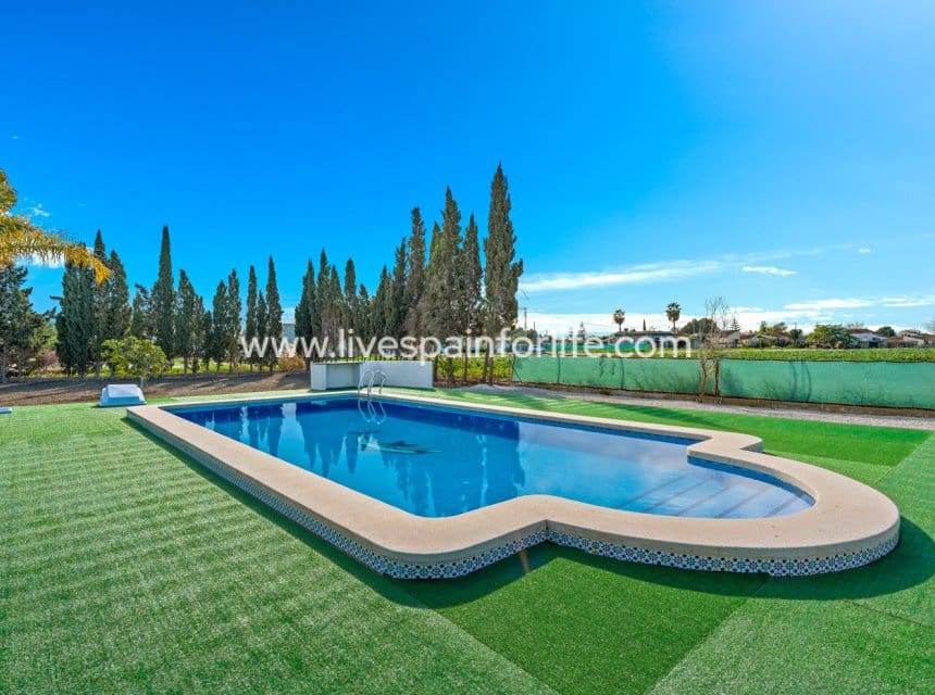 4 quarto Quinta/Casa Rural para venda em Dolores com piscina garagem - 529 900 € (Ref: 9909025)