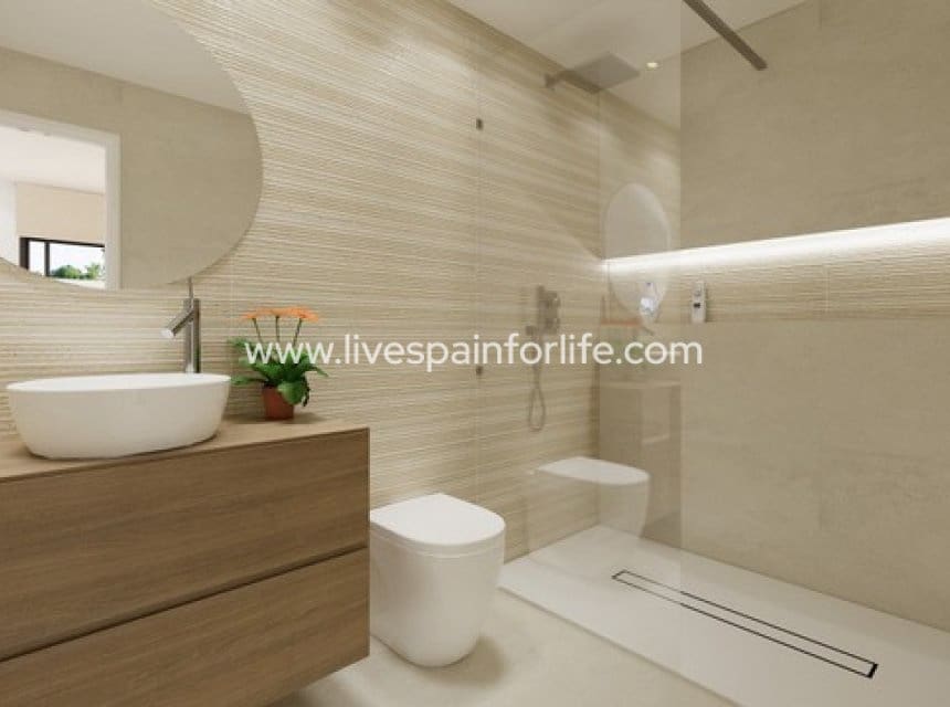 Chalet de 3 habitaciones en San Fulgencio en venta con piscina garaje - 365.000 € (Ref: 9911517)
