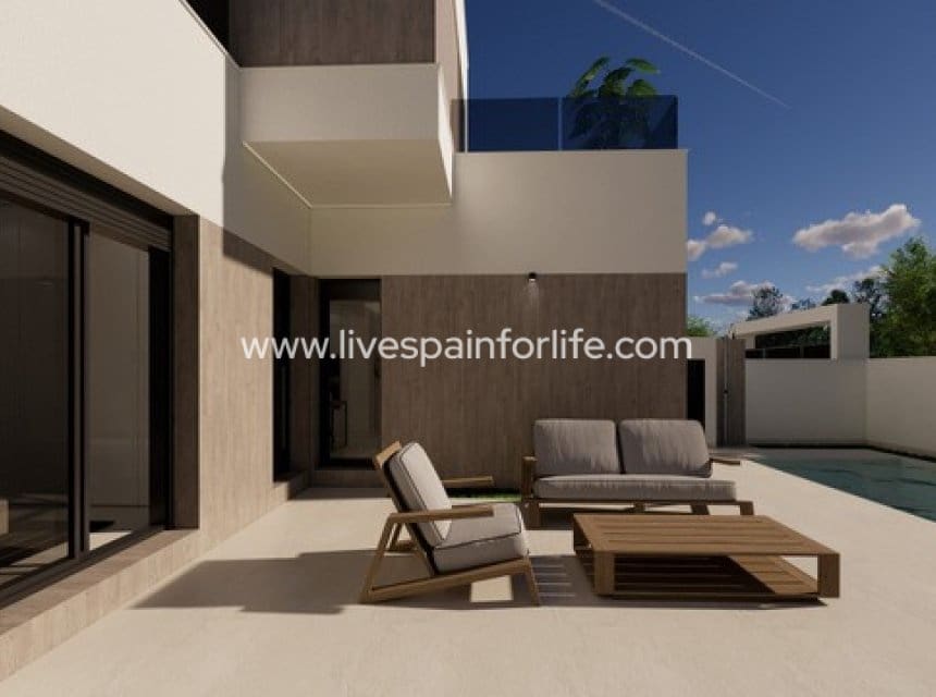 Chalet de 3 habitaciones en San Fulgencio en venta con piscina garaje - 365.000 € (Ref: 9911517)