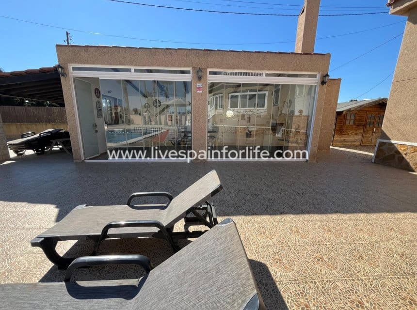 Finca/Casa Rural de 5 habitaciones en Catral en venta con piscina garaje - 449.995 € (Ref: 9911665)