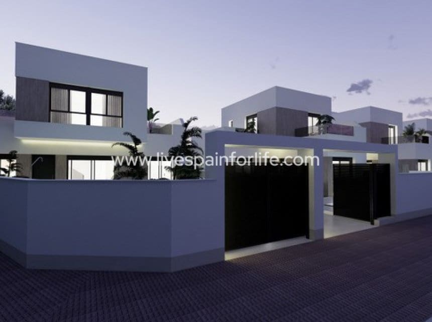 3 slaapkamer Villa te koop in Alicante stad met zwembad garage - € 365.000 (Ref: 9911668)