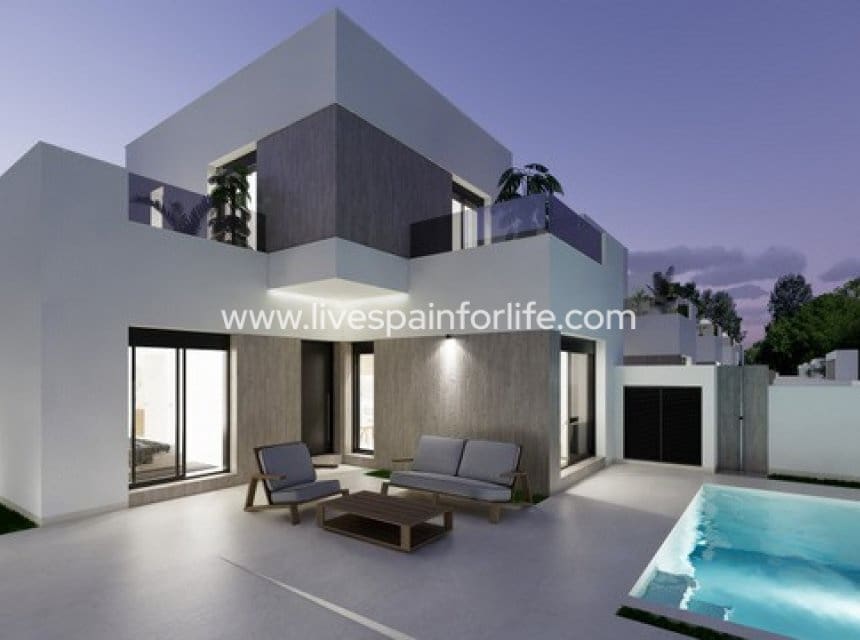 3 slaapkamer Villa te koop in Alicante stad met zwembad garage - € 365.000 (Ref: 9911668)