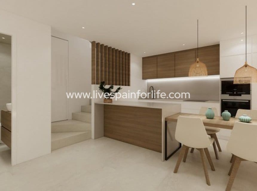 3 slaapkamer Villa te koop in Alicante stad met zwembad garage - € 365.000 (Ref: 9911668)