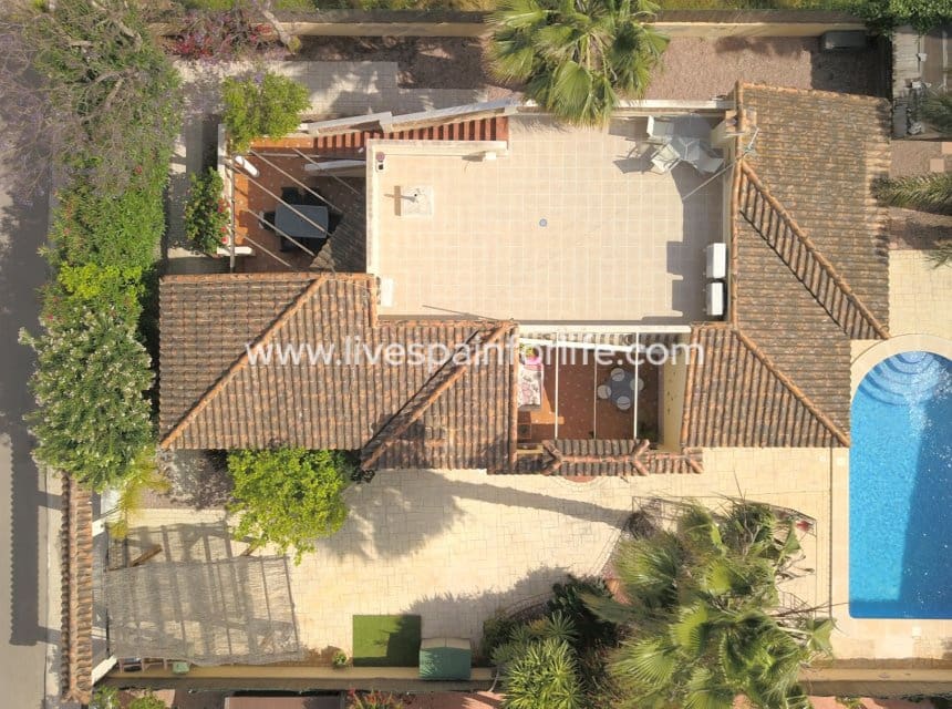 3 camera da letto Villa in vendita in Formentera del Segura con piscina garage - 365.000 € (Rif: 9918969)