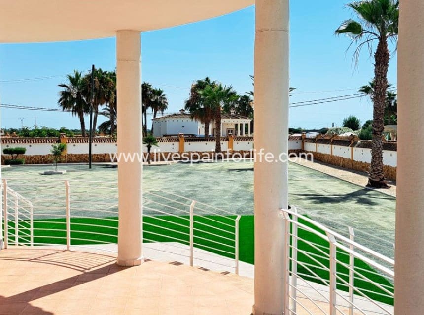 3 soverom Finca/Herregård til salgs i Catral med garasje - € 410 000 (Ref: 9932275)