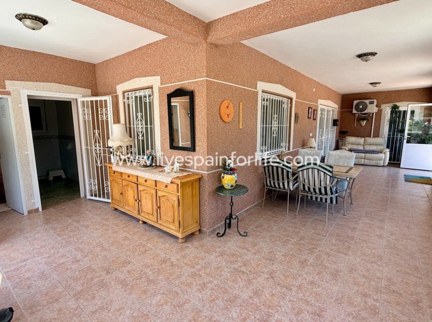3 soveværelse Villa til salg i Hondon de los Frailes med swimmingpool garage - € 349.950 (Ref: 9948525)
