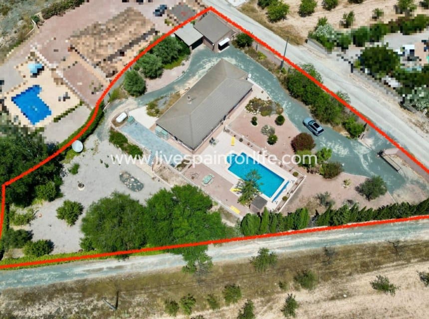 3 soveværelse Villa til salg i Hondon de los Frailes med swimmingpool garage - € 349.950 (Ref: 9948525)