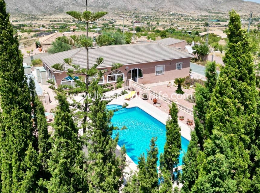 3 soveværelse Villa til salg i Hondon de los Frailes med swimmingpool garage - € 349.950 (Ref: 9948525)