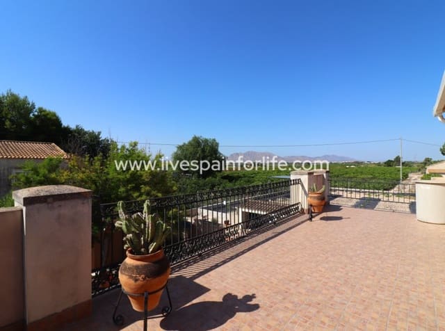 4 bedroom Finca/Country House for sale in Albatera with pool garage - € 345,000 (Ref: 9948890)