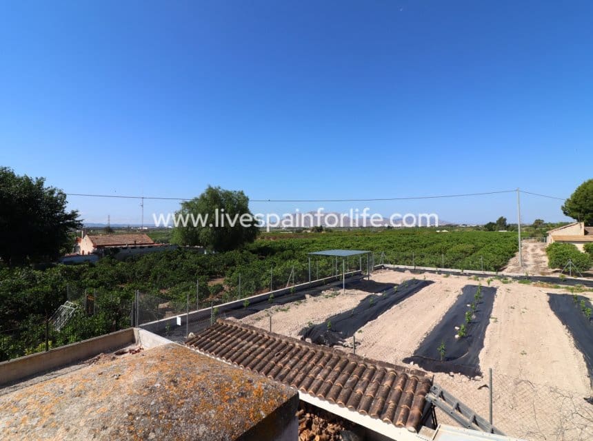 4 bedroom Finca/Country House for sale in Albatera with pool garage - € 345,000 (Ref: 9948890)