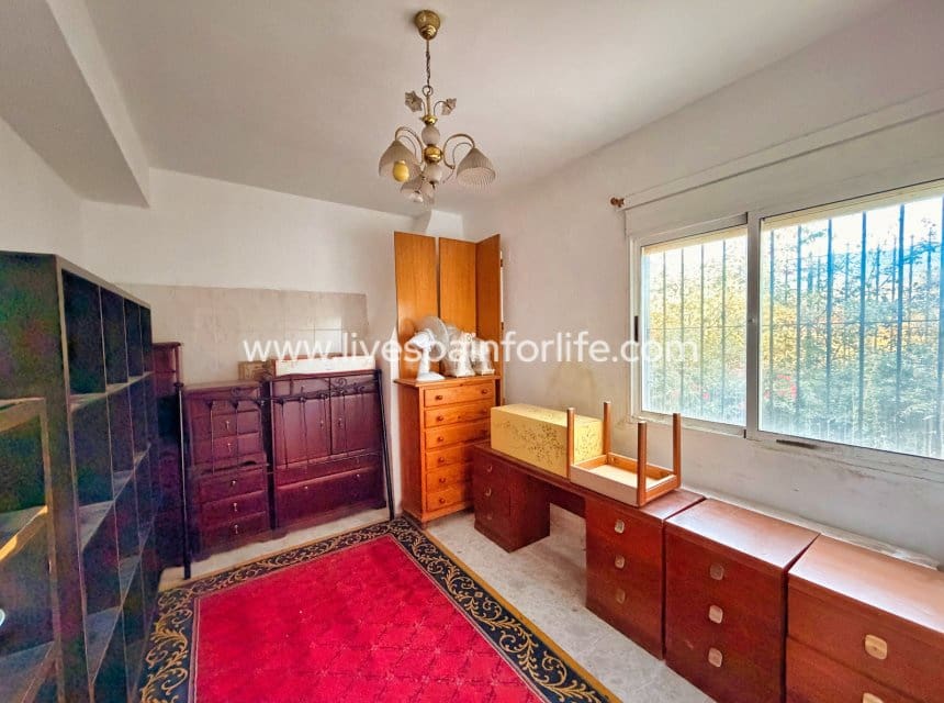 5 bedroom Finca/Country House for sale in Matola with pool garage - € 299,000 (Ref: 9956019)