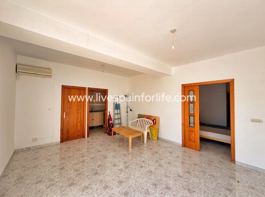 5 bedroom Finca/Country House for sale in Matola with pool garage - € 299,000 (Ref: 9956019)