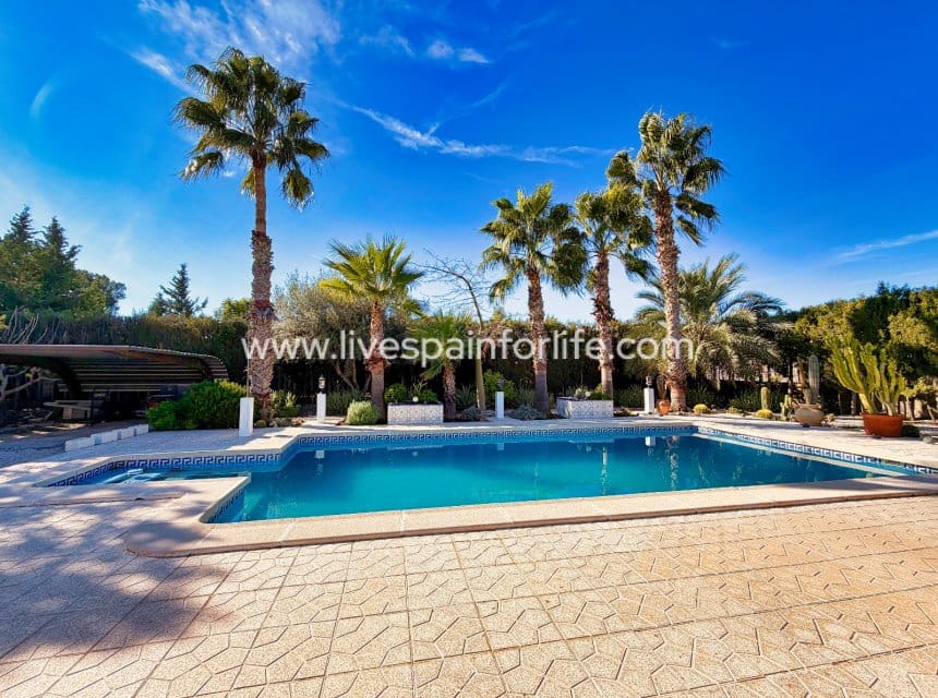 5 slaapkamer Finca/Landhuis te koop in Crevillente / Crevillent met zwembad garage - € 299.000 (Ref: 9956020)