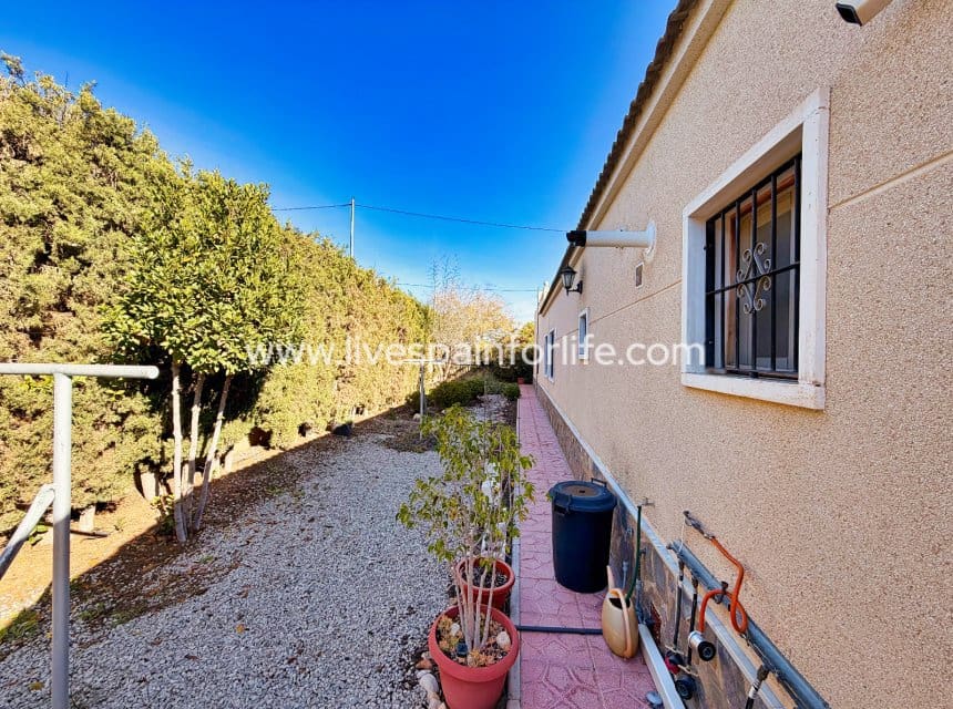 5 slaapkamer Finca/Landhuis te koop in Crevillente / Crevillent met zwembad garage - € 299.000 (Ref: 9956020)