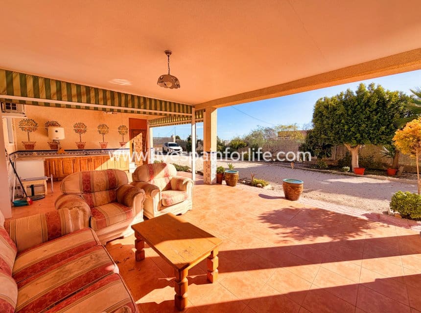 5 bedroom Finca/Country House for sale in Elche / Elx with pool garage - € 299,000 (Ref: 9956021)