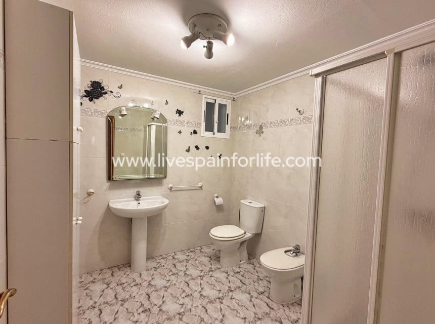 5 bedroom Finca/Country House for sale in Elche / Elx with pool garage - € 299,000 (Ref: 9956021)