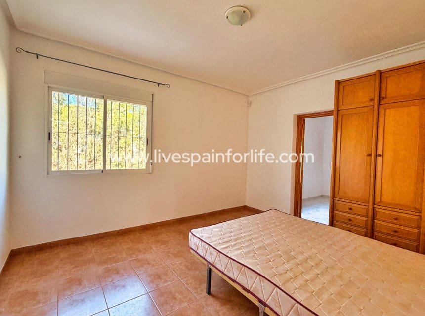5 bedroom Finca/Country House for sale in Elche / Elx with pool garage - € 299,000 (Ref: 9956021)