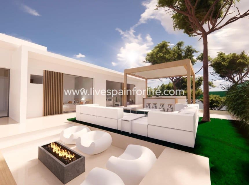 3 soverom Villa til salgs i Pinar de Campoverde med svømmebasseng garasje - € 845 000 (Ref: 9968900)