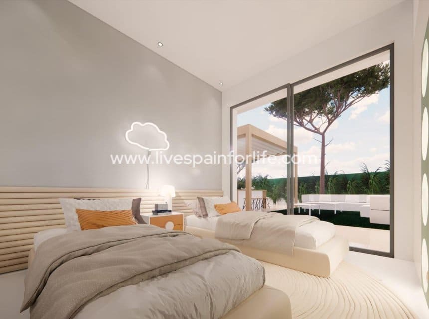 3 soverom Villa til salgs i Pinar de Campoverde med svømmebasseng garasje - € 845 000 (Ref: 9968900)