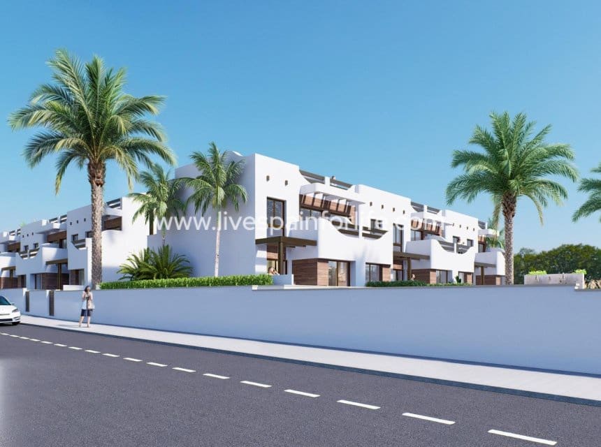 2 soveværelse Bungalow til salg i Pilar de la Horadada med swimmingpool garage - € 339.000 (Ref: 9968901)