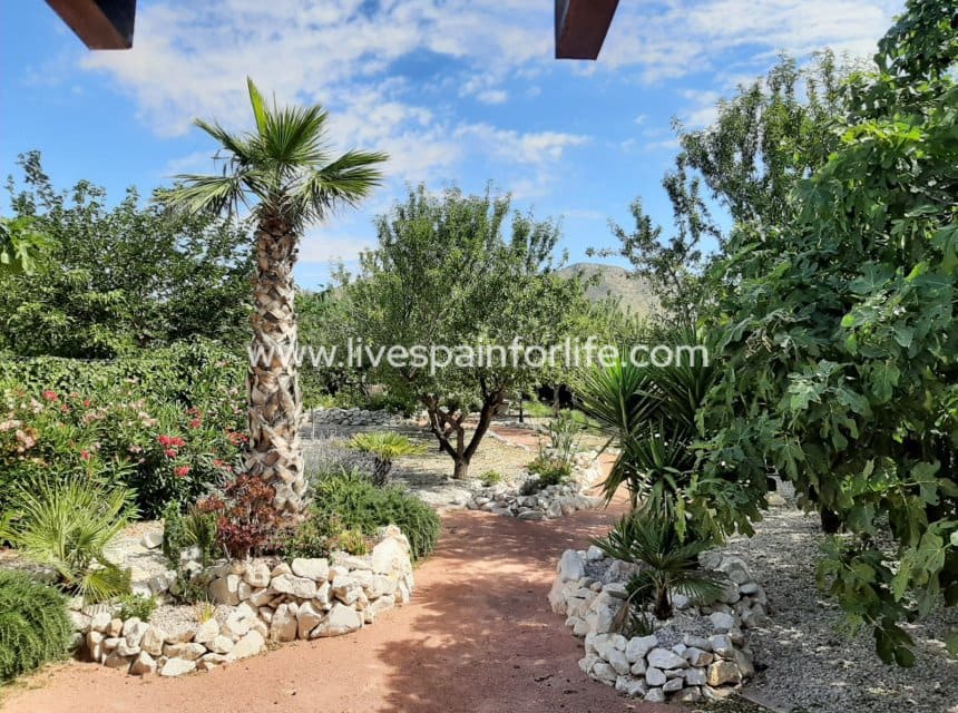 6 soverom Finca/Herregård til salgs i Hondon de las Nieves med svømmebasseng garasje - € 850 000 (Ref: 9976391)