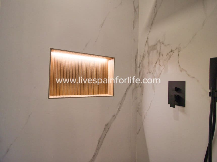 Chalet de 4 habitaciones en Pilar de la Horadada en venta con piscina garaje - 869.000 € (Ref: 9985290)