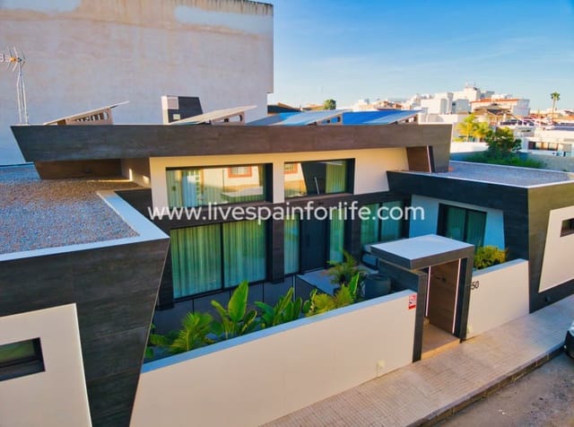 Chalet de 4 habitaciones en Pilar de la Horadada en venta con piscina garaje - 869.000 € (Ref: 9985290)