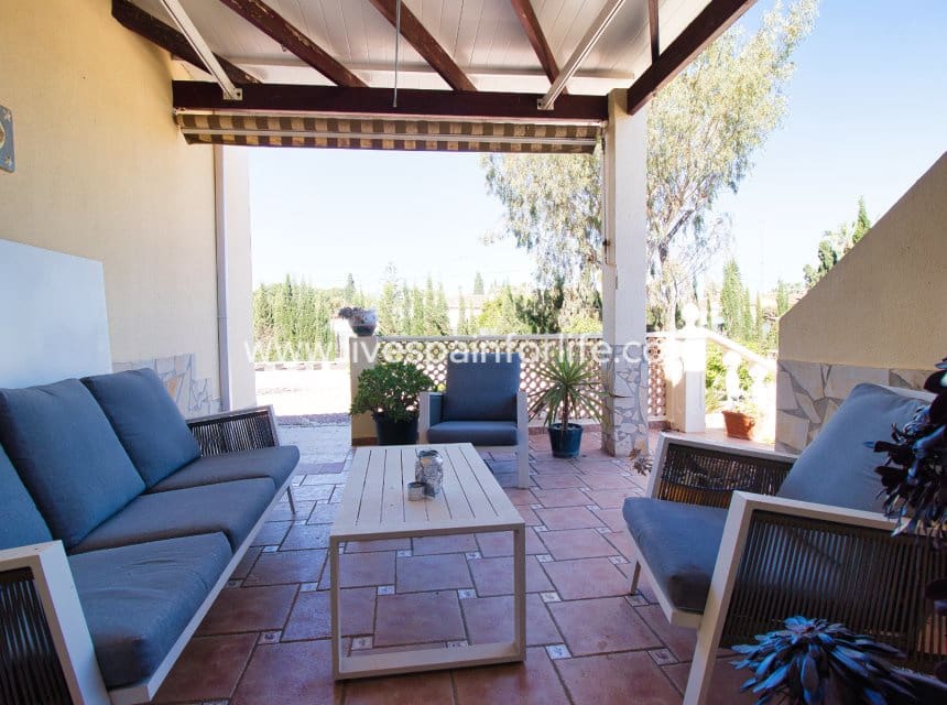 4 slaapkamer Finca/Landhuis te koop in Alicante stad met zwembad garage - € 529.000 (Ref: 9985291)