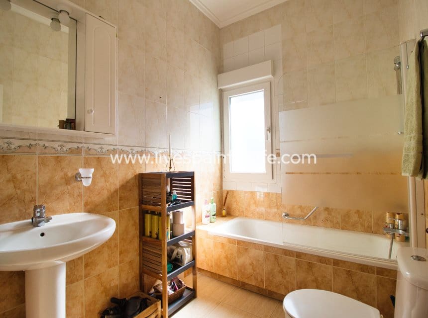 4 slaapkamer Finca/Landhuis te koop in Alicante stad met zwembad garage - € 529.000 (Ref: 9985291)