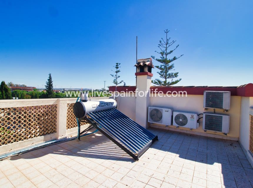 4 slaapkamer Finca/Landhuis te koop in Alicante stad met zwembad garage - € 529.000 (Ref: 9985291)
