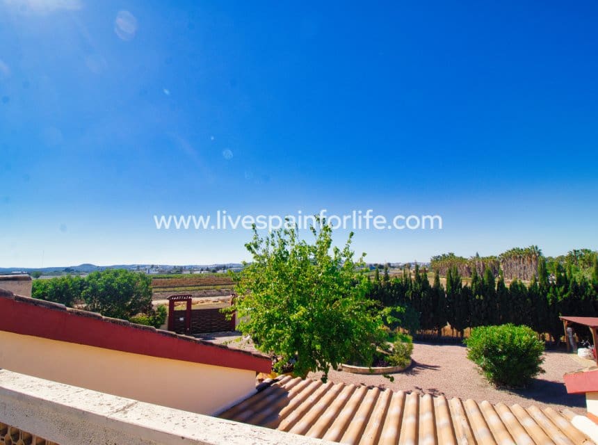 4 slaapkamer Finca/Landhuis te koop in Alicante stad met zwembad garage - € 529.000 (Ref: 9985291)