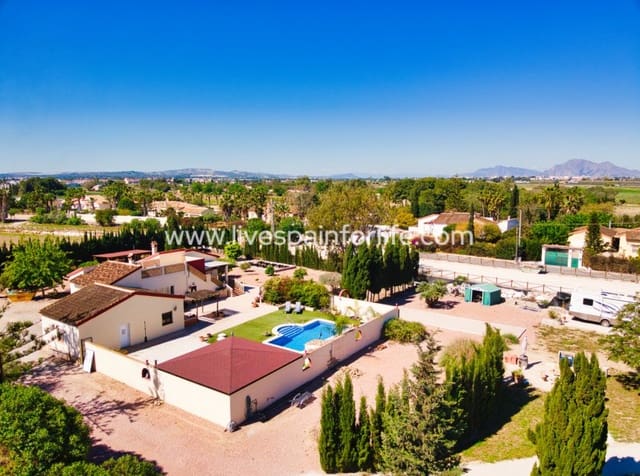 4 slaapkamer Finca/Landhuis te koop in Alicante stad met zwembad garage - € 529.000 (Ref: 9985291)