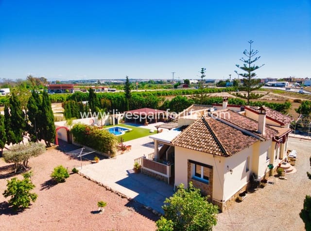 4 slaapkamer Finca/Landhuis te koop in Alicante stad met zwembad garage - € 529.000 (Ref: 9985291)