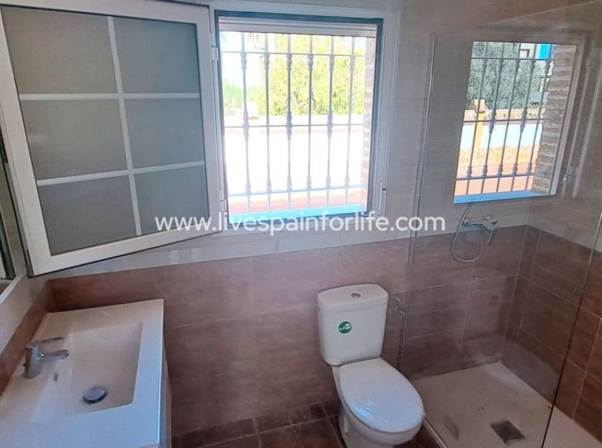 3 soverom Finca/Herregård til salgs i Alicante by med garasje - € 415 000 (Ref: 9985293)