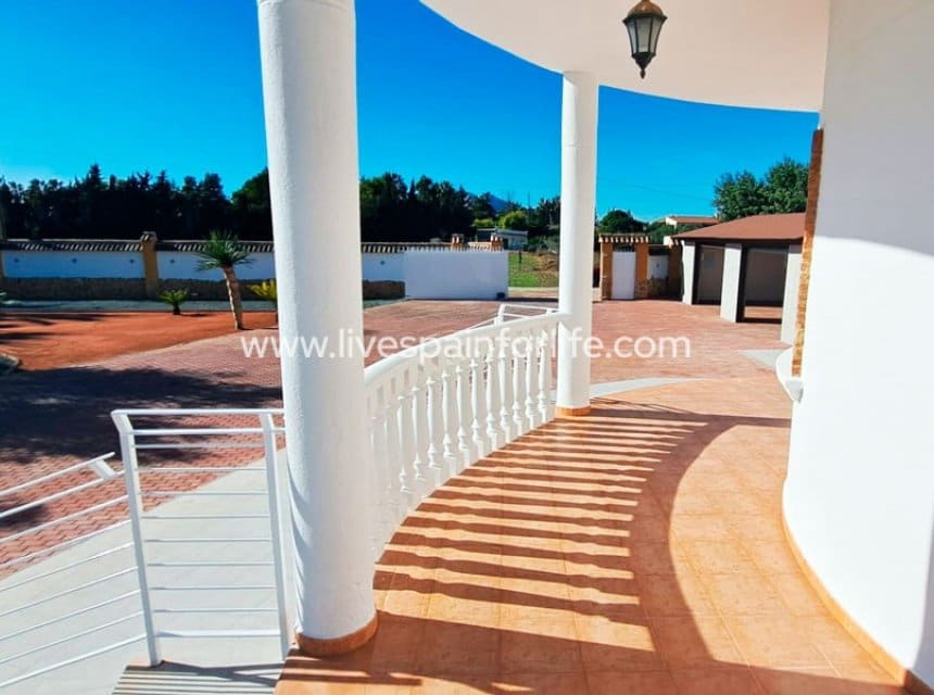 3 soverom Finca/Herregård til salgs i Alicante by med garasje - € 415 000 (Ref: 9985293)