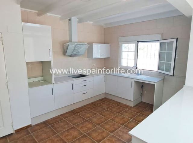 3 soverom Finca/Herregård til salgs i Alicante by med garasje - € 415 000 (Ref: 9985293)